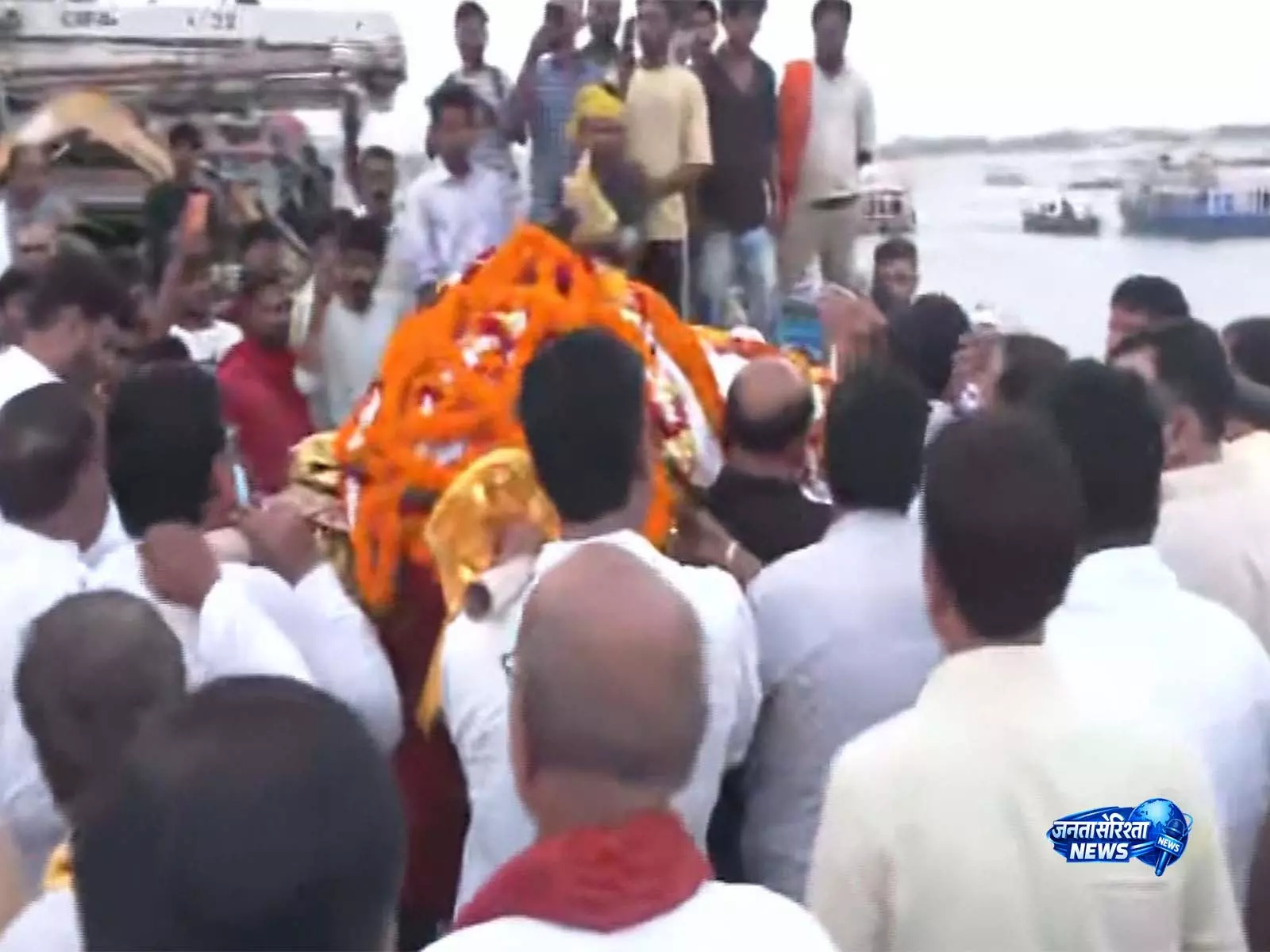 निशानेबाजी के दिग्गज जसपाल राणा का Varanasi के मणिकर्णिका घाट पर किया गया अंतिम संस्कार निशानेबाजी के दिग्गज जसपाल राणा का Varanasi के मणिकर्णिका घाट पर किया गया अंतिम संस्कार