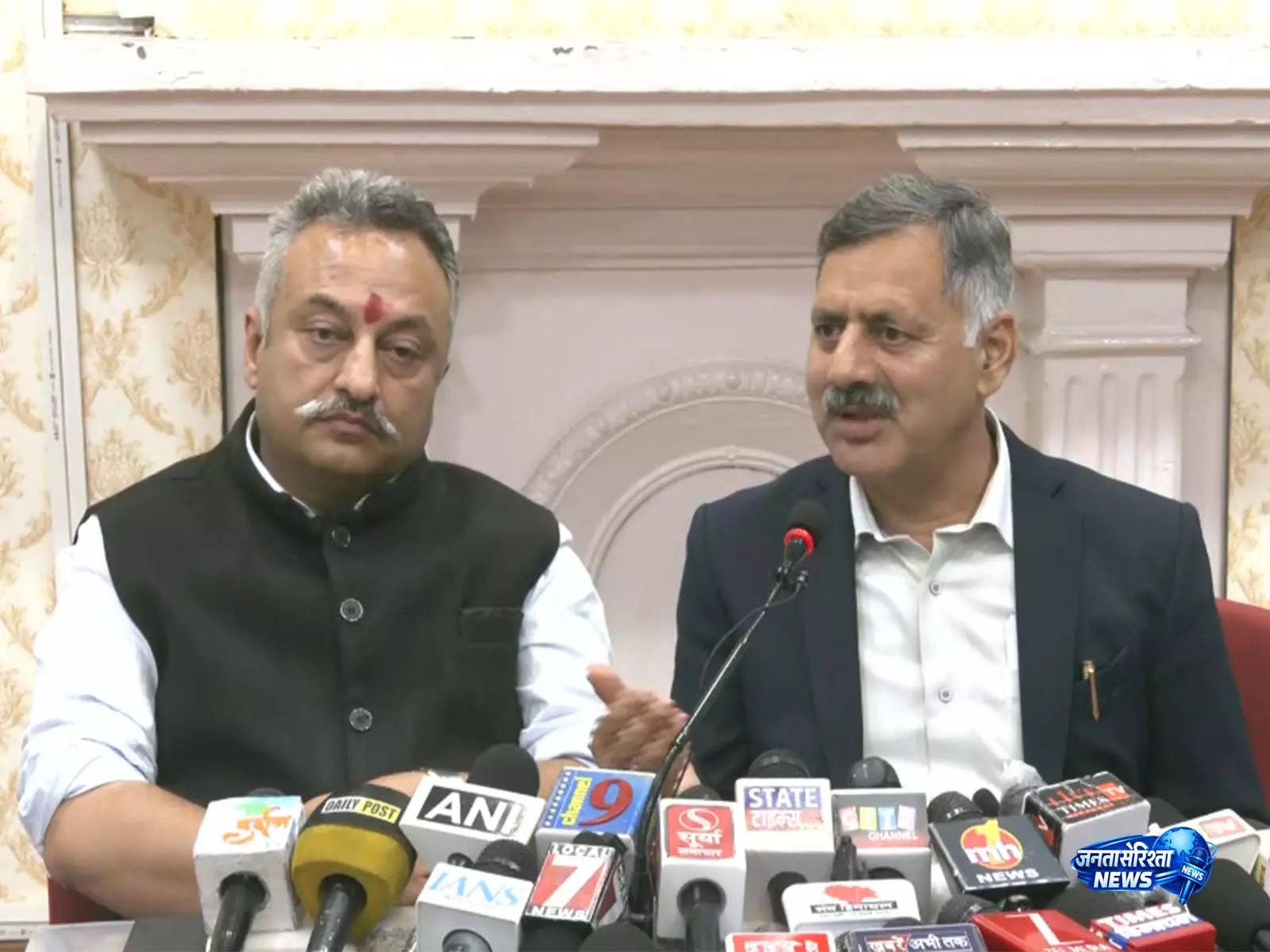 हिमाचल मंत्रियों का JP Nadda पर पलटवार, केंद्र पर राज्य की वित्तीय चिंताओं की अनदेखी का आरोप हिमाचल मंत्रियों का JP Nadda पर पलटवार, केंद्र पर राज्य की वित्तीय चिंताओं की अनदेखी का आरोप