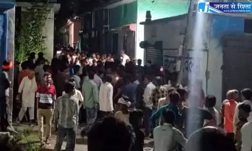 पानी के लिए हुए झगड़े में एक की मौत, मोहल्ले में तनाव का माहौल पानी के लिए हुए झगड़े में एक की मौत, मोहल्ले में तनाव का माहौल