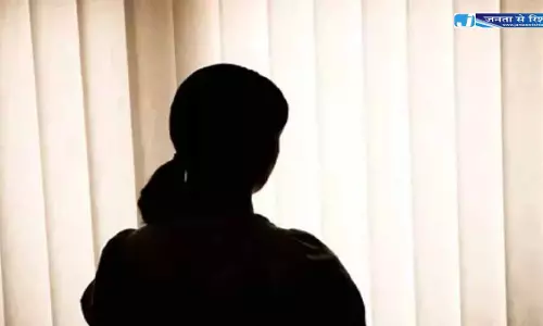 मेडिकल छात्रा ने छेड़छाड़ का विरोध की तो मनचलों ने की हत्या की कोशिश, ओला कैब का इंतजार कर रही थी पीड़िता