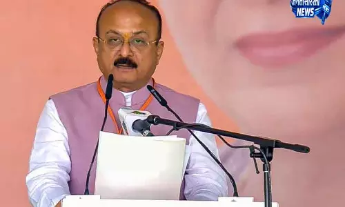 Delhi सरकार ने ईंधन कीमतों से उपभोक्ताओं को राहत दी