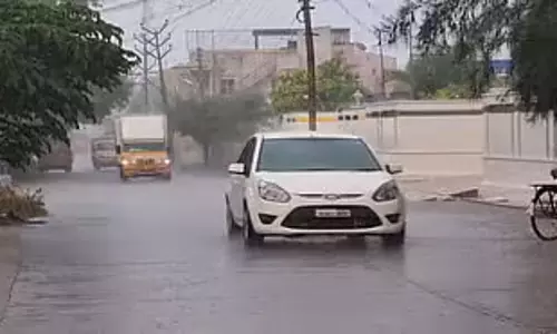 Chennai और आसपास के जिलों में रात में आंधी-तूफान की संभावना Chennai और आसपास के जिलों में रात में आंधी-तूफान की संभावना