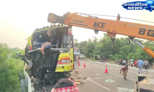 Odisha : बालासोर में बड़ा बस हादसा, ड्राइवर की मौत, 20 से अधिक तीर्थयात्री घायल Odisha : बालासोर में बड़ा बस हादसा, ड्राइवर की मौत, 20 से अधिक तीर्थयात्री घायल