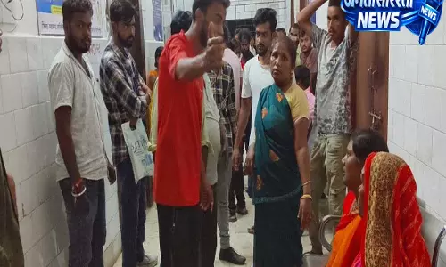 Sirmadih: घरेलू विवाद में बड़ा हादसा, गिरिडीह में महिला की हत्या के बाद पति हिरासत में Sirmadih: घरेलू विवाद में बड़ा हादसा, गिरिडीह में महिला की हत्या के बाद पति हिरासत में