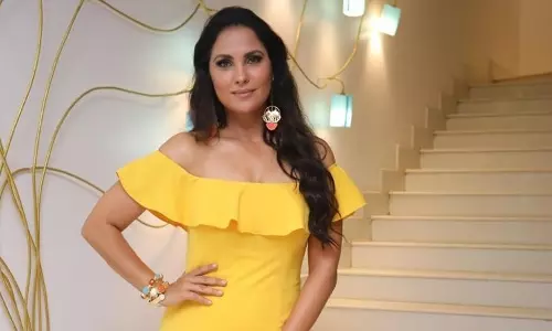 Lara Dutta ने प्रियंका चोपड़ा को मिस यूनिवर्स में मदद करने की वजह बताई Lara Dutta ने प्रियंका चोपड़ा को मिस यूनिवर्स में मदद करने की वजह बताई