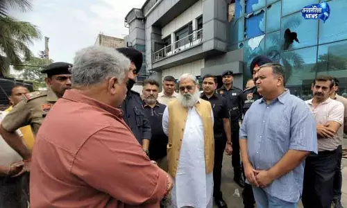Ambala साहा फैक्ट्री आग: अनिल विज ने फायर टेंडर तैनात किए Ambala साहा फैक्ट्री आग: अनिल विज ने फायर टेंडर तैनात किए