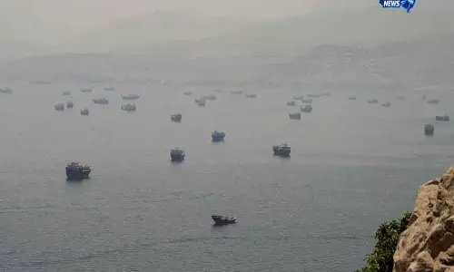 Muscat ओमान तट के पास जहाज़ पर भारतीय नागरिक की मौत Muscat ओमान तट के पास जहाज़ पर भारतीय नागरिक की मौत