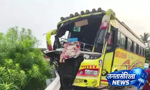 बालासोर में NH-16 पर तीर्थयात्रियों की बस दुर्घटना में एक की मौत, 15 से ज़्यादा घायल बालासोर में NH-16 पर तीर्थयात्रियों की बस दुर्घटना में एक की मौत, 15 से ज़्यादा घायल