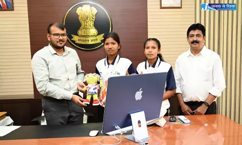 सुकमा की बेटियों ने खेलो इंडिया नेशनल ट्राइबल गेम्स फुटबॉल में जीता गोल्ड सुकमा की बेटियों ने खेलो इंडिया नेशनल ट्राइबल गेम्स फुटबॉल में जीता गोल्ड