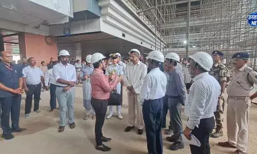 Odisha राज्यपाल ने जगन्नाथ मंदिर का किया दौरा Odisha राज्यपाल ने जगन्नाथ मंदिर का किया दौरा