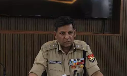 मणिपुर में लूटे गए 70 प्रतिशत हथियार बरामद किए गए : डीजीपी मुकेश सिंह मणिपुर में लूटे गए 70 प्रतिशत हथियार बरामद किए गए : डीजीपी मुकेश सिंह