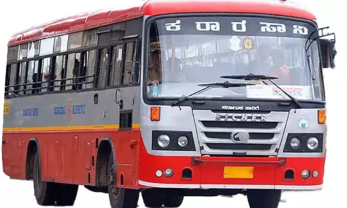KSRTC बसों में छात्रों को मुफ्त यात्रा सुविधा, कासरगोड के विद्यार्थियों को भी लाभ देने के निर्देश KSRTC बसों में छात्रों को मुफ्त यात्रा सुविधा, कासरगोड के विद्यार्थियों को भी लाभ देने के निर्देश
