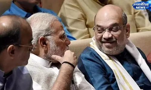TMC में बगावत से संसद में NDA की संख्या बढ़ने की संभावना, संविधान संशोधन बहुमत पर नजर TMC में बगावत से संसद में NDA की संख्या बढ़ने की संभावना, संविधान संशोधन बहुमत पर नजर