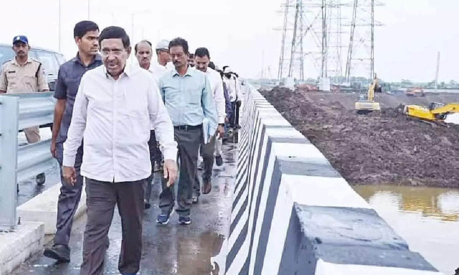 Andhra: नारायण ने अमरावती के कामों को लेकर जगन का विरोध किया Andhra: नारायण ने अमरावती के कामों को लेकर जगन का विरोध किया