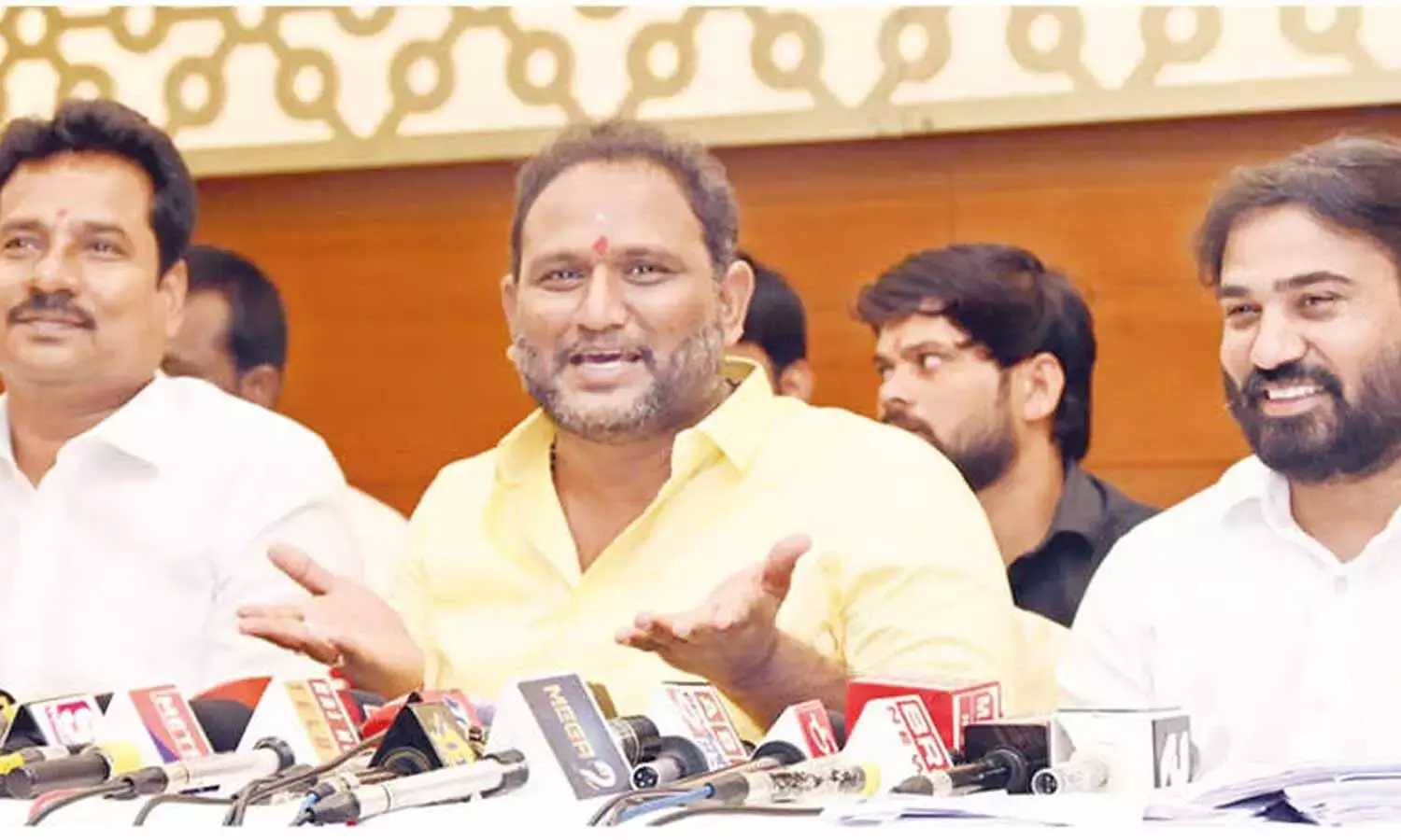 YSRCP ने बहस में हिस्सा नहीं लिया, TDP ने भर्ती प्रक्रिया का बचाव किया YSRCP ने बहस में हिस्सा नहीं लिया, TDP ने भर्ती प्रक्रिया का बचाव किया
