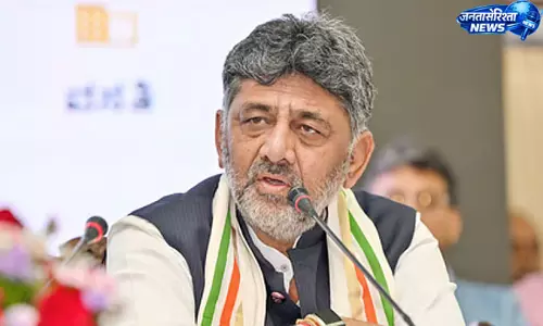 गृह लक्ष्मी और गृह ज्योति योजनाएं जारी रहेंगी, बंद होने की अफवाहों को CM ने नकारा गृह लक्ष्मी और गृह ज्योति योजनाएं जारी रहेंगी, बंद होने की अफवाहों को CM ने नकारा