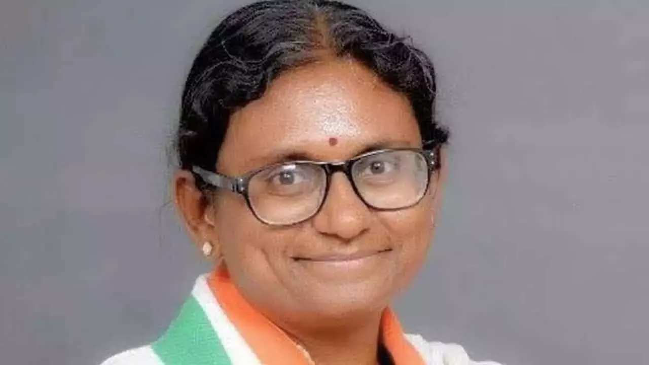 Telangana: क्या मीनाक्षी को तेलंगाना से कांग्रेस की ओर से राज्यसभा सीट मिलेगी? Telangana: क्या मीनाक्षी को तेलंगाना से कांग्रेस की ओर से राज्यसभा सीट मिलेगी?