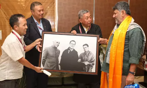 तिब्बती प्रशासन के प्रतिनिधि ने कर्नाटक CM से की मुलाकात, दलाई लामा के संदेश दिए