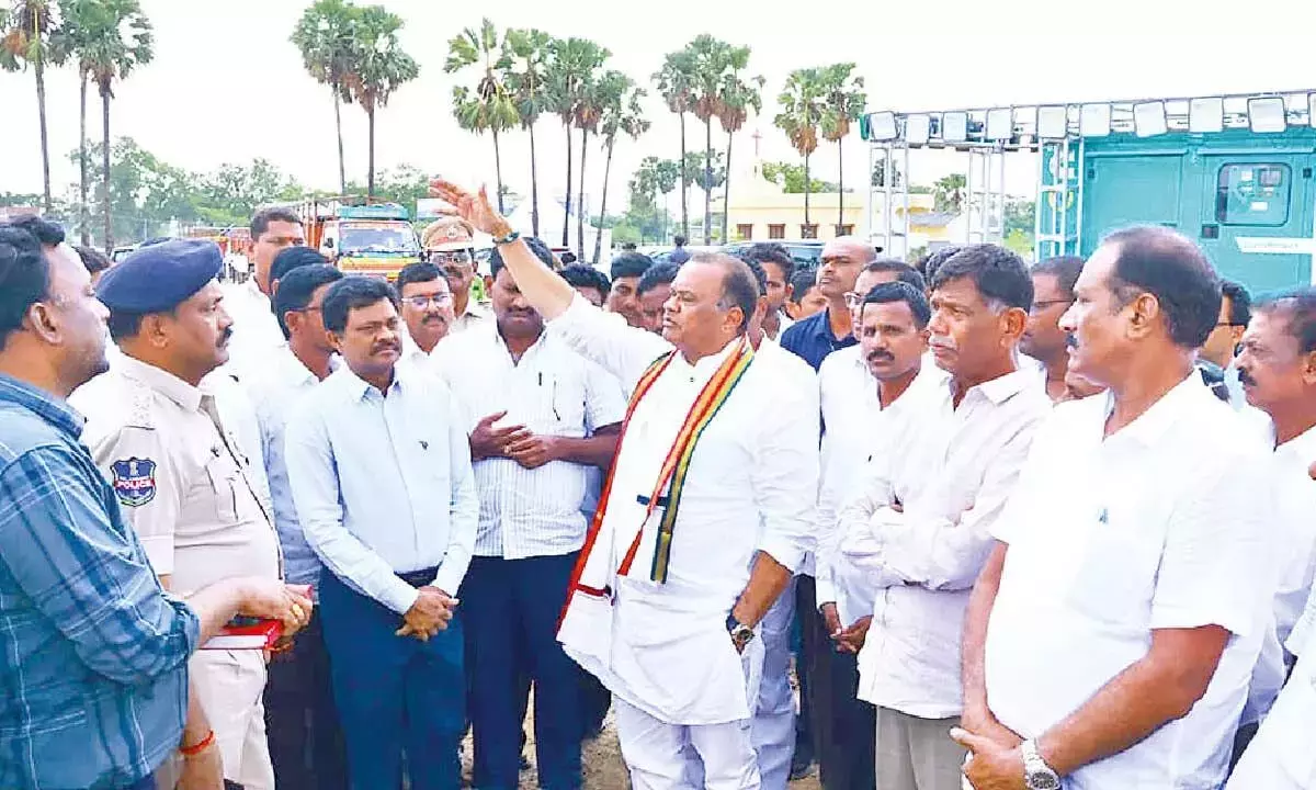 Telangana: नालगोंडा में CM के मेगा HAM रोड प्रोजेक्ट को लॉन्च करने की पूरी तैयारी है