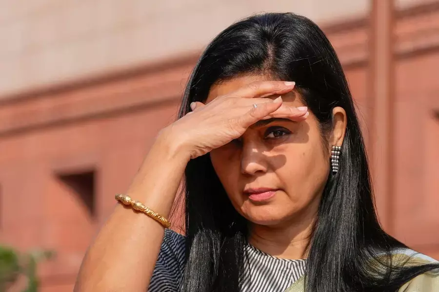 बीजेपी कार्यकर्ताओं पर टिप्पणी को लेकर महुआ मोइत्रा का बयान बीजेपी कार्यकर्ताओं पर टिप्पणी को लेकर महुआ मोइत्रा का बयान