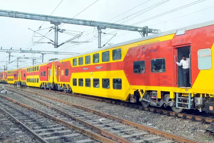 FY26 रेल अपग्रेड में तमिलनाडु ने केरल को पीछे छोड़ा FY26 रेल अपग्रेड में तमिलनाडु ने केरल को पीछे छोड़ा