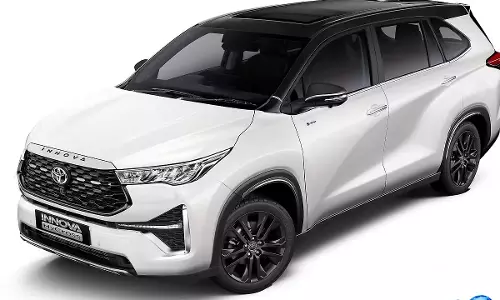 Innova Hycross का सस्ता वेरिएंट बनेगा बड़ा आकर्षण Innova Hycross का सस्ता वेरिएंट बनेगा बड़ा आकर्षण