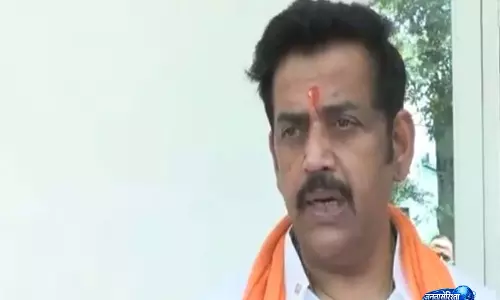 Ravi Kishan बोले—राजनीतिक मतभेद हों, लेकिन सोशल मीडिया पर व्यक्तिगत हमले न हों Ravi Kishan बोले—राजनीतिक मतभेद हों, लेकिन सोशल मीडिया पर व्यक्तिगत हमले न हों