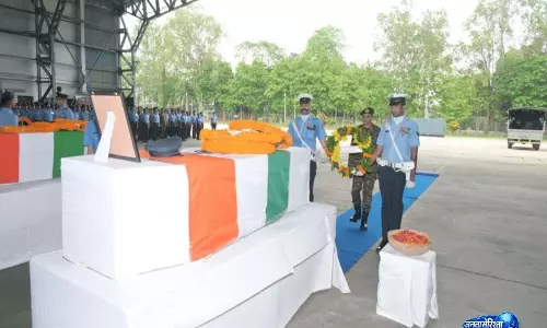 जोरहाट से AN-32 विमान हादसे के पीड़ितों के पार्थिव शरीर IAF द्वारा उनके पैतृक स्थानों पर भेजे गए जोरहाट से AN-32 विमान हादसे के पीड़ितों के पार्थिव शरीर IAF द्वारा उनके पैतृक स्थानों पर भेजे गए