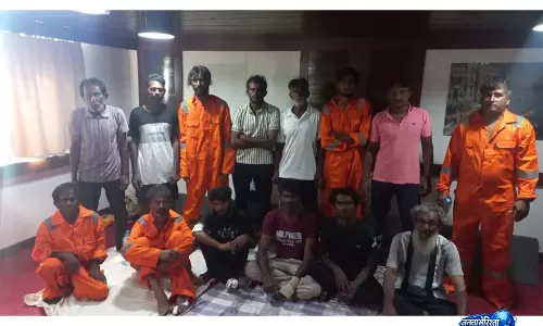 MSV विराट 1 पर सवार 14 भारतीयों को सुरक्षित बचा लिया गया, क्रू मुंबई के लिए रवाना MSV विराट 1 पर सवार 14 भारतीयों को सुरक्षित बचा लिया गया, क्रू मुंबई के लिए रवाना