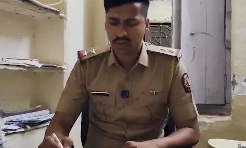 Suicide: परिवारिक कलह ने ली चार जानें, पुलिस हर पहलू से कर रही जांच Suicide: परिवारिक कलह ने ली चार जानें, पुलिस हर पहलू से कर रही जांच