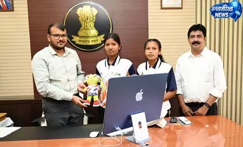 सुकमा की बेटियों ने खेलो इंडिया नेशनल ट्राइबल गेम्स फुटबॉल में जीता गोल्ड सुकमा की बेटियों ने खेलो इंडिया नेशनल ट्राइबल गेम्स फुटबॉल में जीता गोल्ड