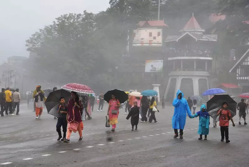 Himachal में भारी बारिश जारी रहेगी Himachal में भारी बारिश जारी रहेगी