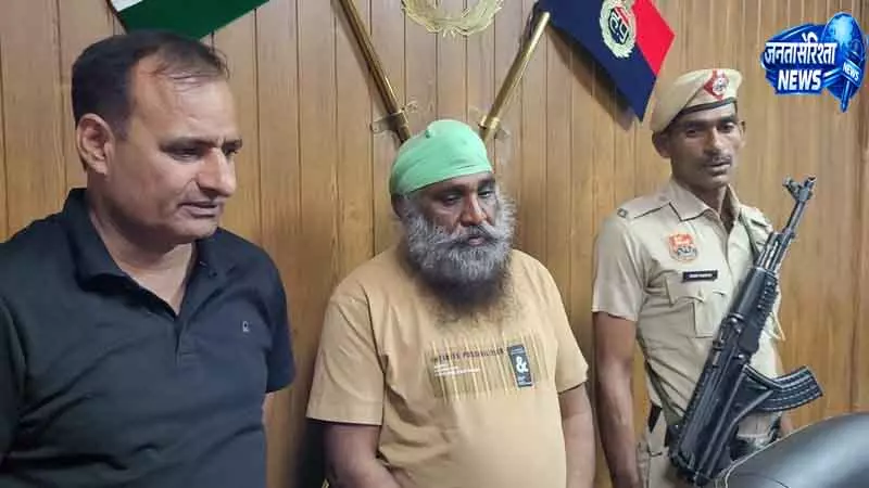 Gurugram पुलिस ने अवैध हथियार नेटवर्क का भंडाफोड़ किया Gurugram पुलिस ने अवैध हथियार नेटवर्क का भंडाफोड़ किया