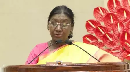 ओडिशा में मनाए जाने वाले त्योहार राजा पर राष्ट्रपति द्रौपदी मुर्मु ने दी बधाई ओडिशा में मनाए जाने वाले त्योहार राजा पर राष्ट्रपति द्रौपदी मुर्मु ने दी बधाई