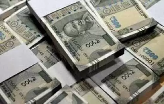रायपुर : 3 कर्मचारियों ने कंपनी को 10 लाख का लगाया चूना रायपुर : 3 कर्मचारियों ने कंपनी को 10 लाख का लगाया चूना