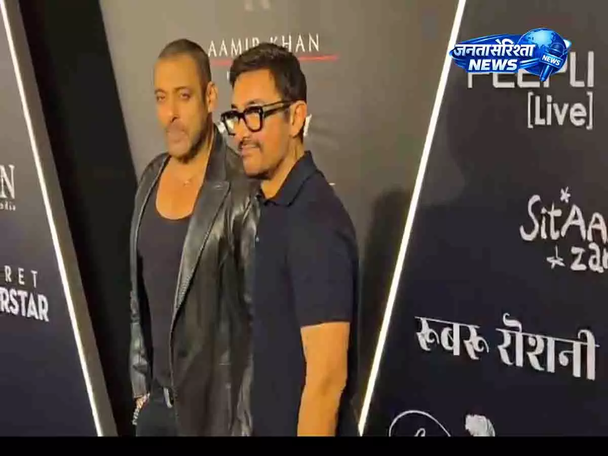 Salman Khan घनी स्टबल और बज कट वाले नए बोल्ड लुक में नजर आए। Salman Khan घनी स्टबल और बज कट वाले नए बोल्ड लुक में नजर आए।