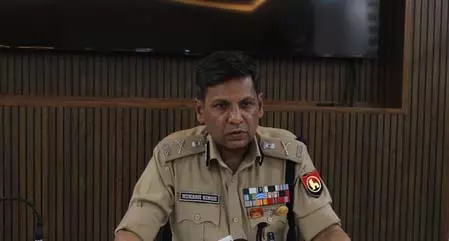मणिपुर में लूटे गए 70 प्रतिशत हथियार बरामद किए गए : डीजीपी मुकेश सिंह मणिपुर में लूटे गए 70 प्रतिशत हथियार बरामद किए गए : डीजीपी मुकेश सिंह