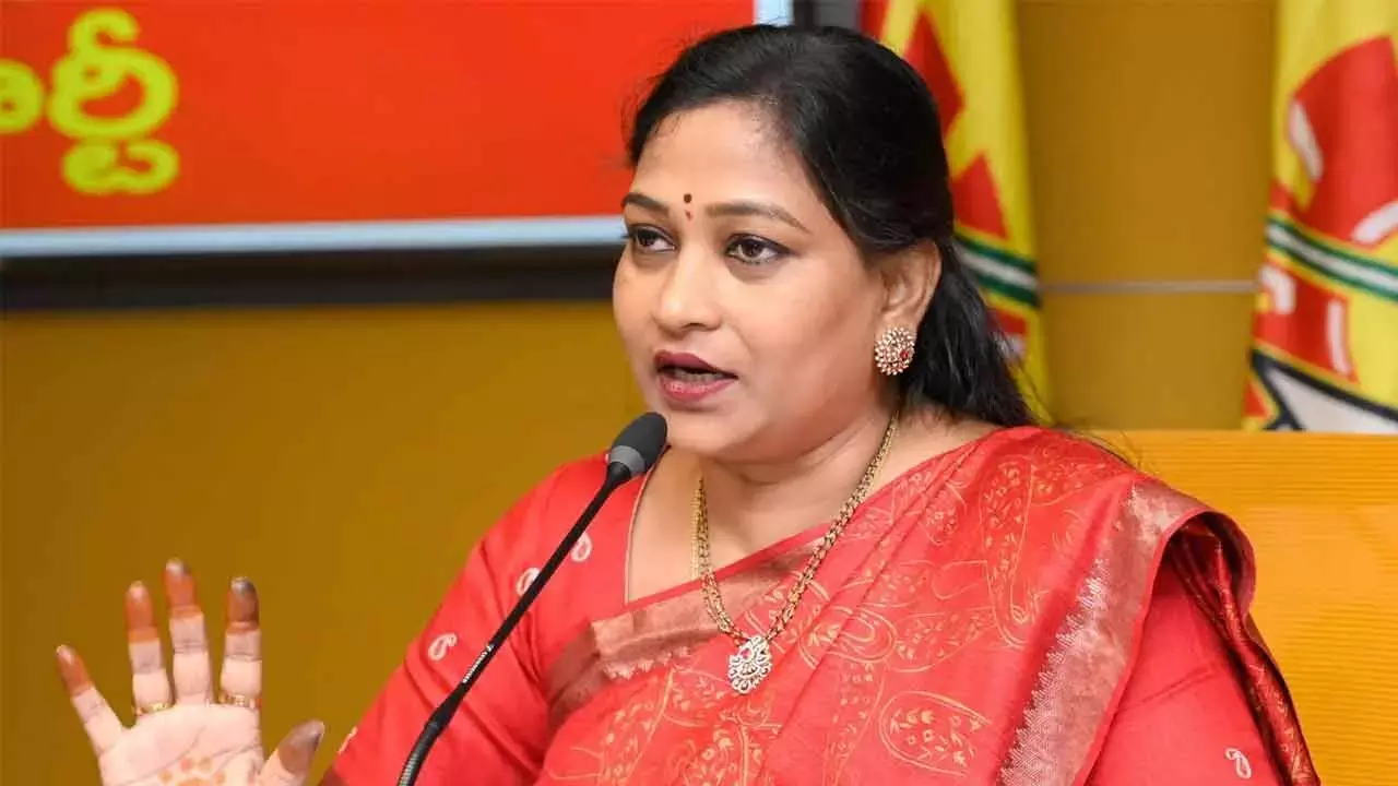 Andhra: आंध्र प्रदेश की गृह मंत्री अनीता ने ज्ञानश्वरी के लापता होने के मामले में पुलिस को निर्देश जारी किए Andhra: आंध्र प्रदेश की गृह मंत्री अनीता ने ज्ञानश्वरी के लापता होने के मामले में पुलिस को निर्देश जारी किए