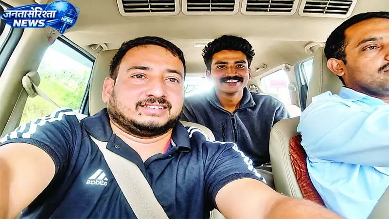 मणिकर्ण में भटके केरल के युवक को सकुशल घर भेजा मणिकर्ण में भटके केरल के युवक को सकुशल घर भेजा