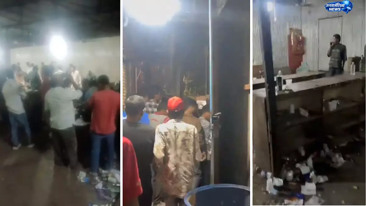 Indore : बंगाली स्क्वायर में अवैध शराब अड्डे का वीडियो वायरल, प्रशासन पर सवाल Indore : बंगाली स्क्वायर में अवैध शराब अड्डे का वीडियो वायरल, प्रशासन पर सवाल