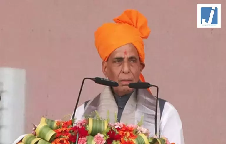 नापाक हरकतें बंद कर दे पाकिस्तान, नहीं तो अब दाना-पानी कर देंगे बंद: राजनाथ सिंह नापाक हरकतें बंद कर दे पाकिस्तान, नहीं तो अब दाना-पानी कर देंगे बंद: राजनाथ सिंह