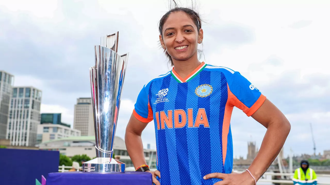 Women’s T20 WC: पाकिस्तान के खिलाफ भारत ने बल्लेबाजी चुनी, भारती को टीम में शामिल किया Women’s T20 WC: पाकिस्तान के खिलाफ भारत ने बल्लेबाजी चुनी, भारती को टीम में शामिल किया