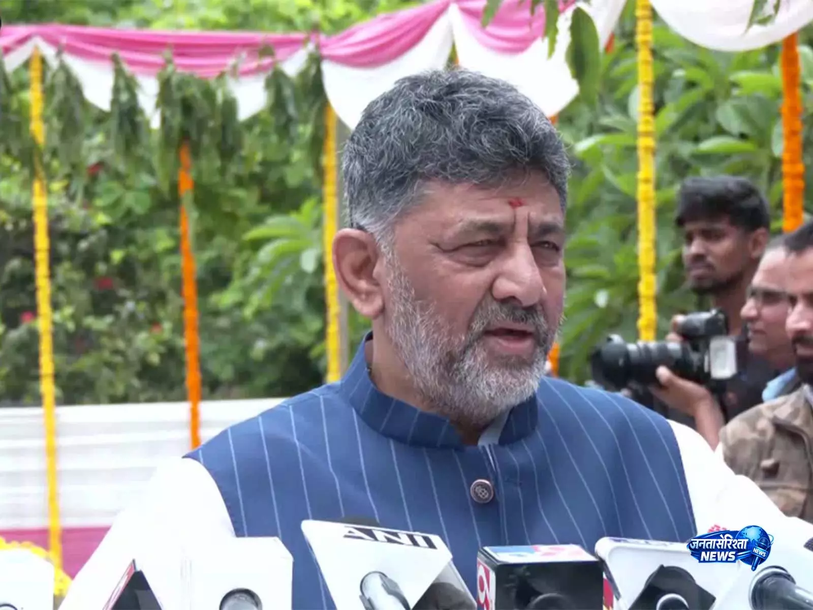 हम गारंटी योजनाएं बंद नहीं करेंगे, चिंता करने की कोई ज़रूरत नहीं है: कर्नाटक के CM डीके शिवकुमार हम गारंटी योजनाएं बंद नहीं करेंगे, चिंता करने की कोई ज़रूरत नहीं है: कर्नाटक के CM डीके शिवकुमार