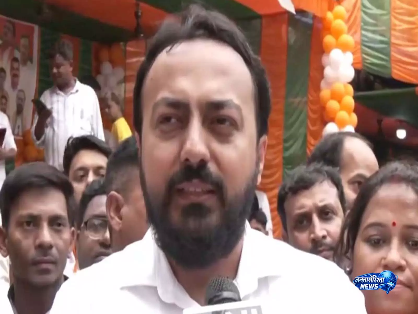 पश्चिम बंगाल के मंत्री इंद्रनील खान ने TMC नेताओं पर साधा निशाना पश्चिम बंगाल के मंत्री इंद्रनील खान ने TMC नेताओं पर साधा निशाना