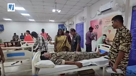 रायगडा में रक्त की कमी को दूर करने के लिए आगे आई CRPF रायगडा में रक्त की कमी को दूर करने के लिए आगे आई CRPF