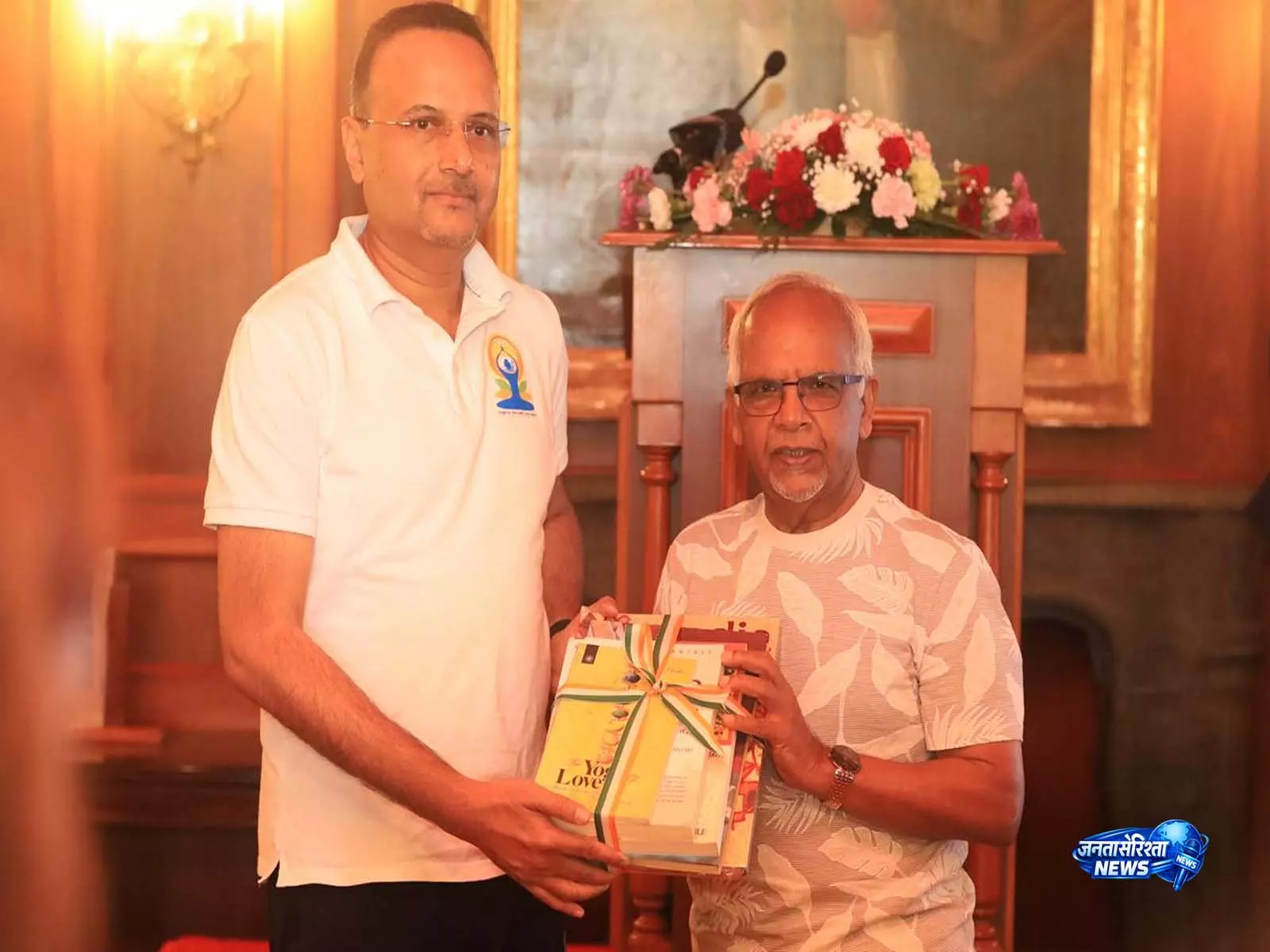 Mauritius के राष्ट्रपति गोकहूल ने योग सत्र में लिया हिस्सा Mauritius के राष्ट्रपति गोकहूल ने योग सत्र में लिया हिस्सा