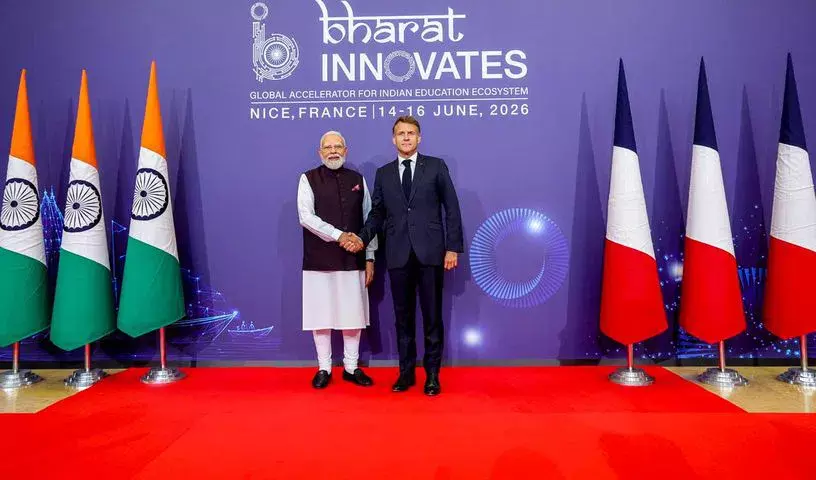 फ्रांस के साथ दोस्ती को और गहरा करना फ्रांस के साथ दोस्ती को और गहरा करना