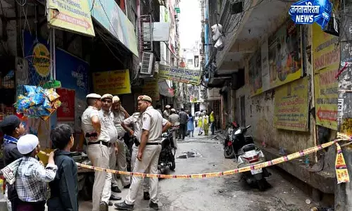 Delhi तुगलकाबाद की घटना आगजनी थी, हादसा नहीं: पुलिस Delhi तुगलकाबाद की घटना आगजनी थी, हादसा नहीं: पुलिस