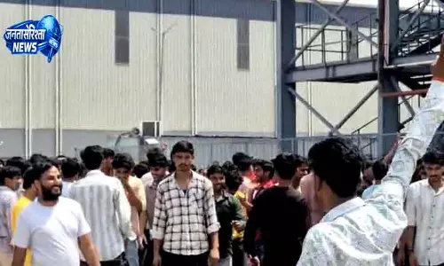 Jhajjar वेतन विवाद से कर्मचारी नाराज़ Jhajjar वेतन विवाद से कर्मचारी नाराज़