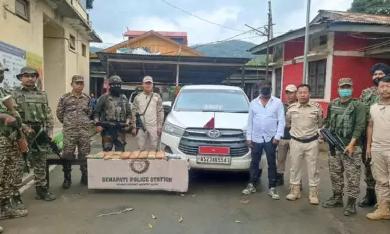 Manipur: सेना के ब्रिगेडियर की नकली गाड़ी पकड़ी गई, 15.35 किलो अफीम जब्त